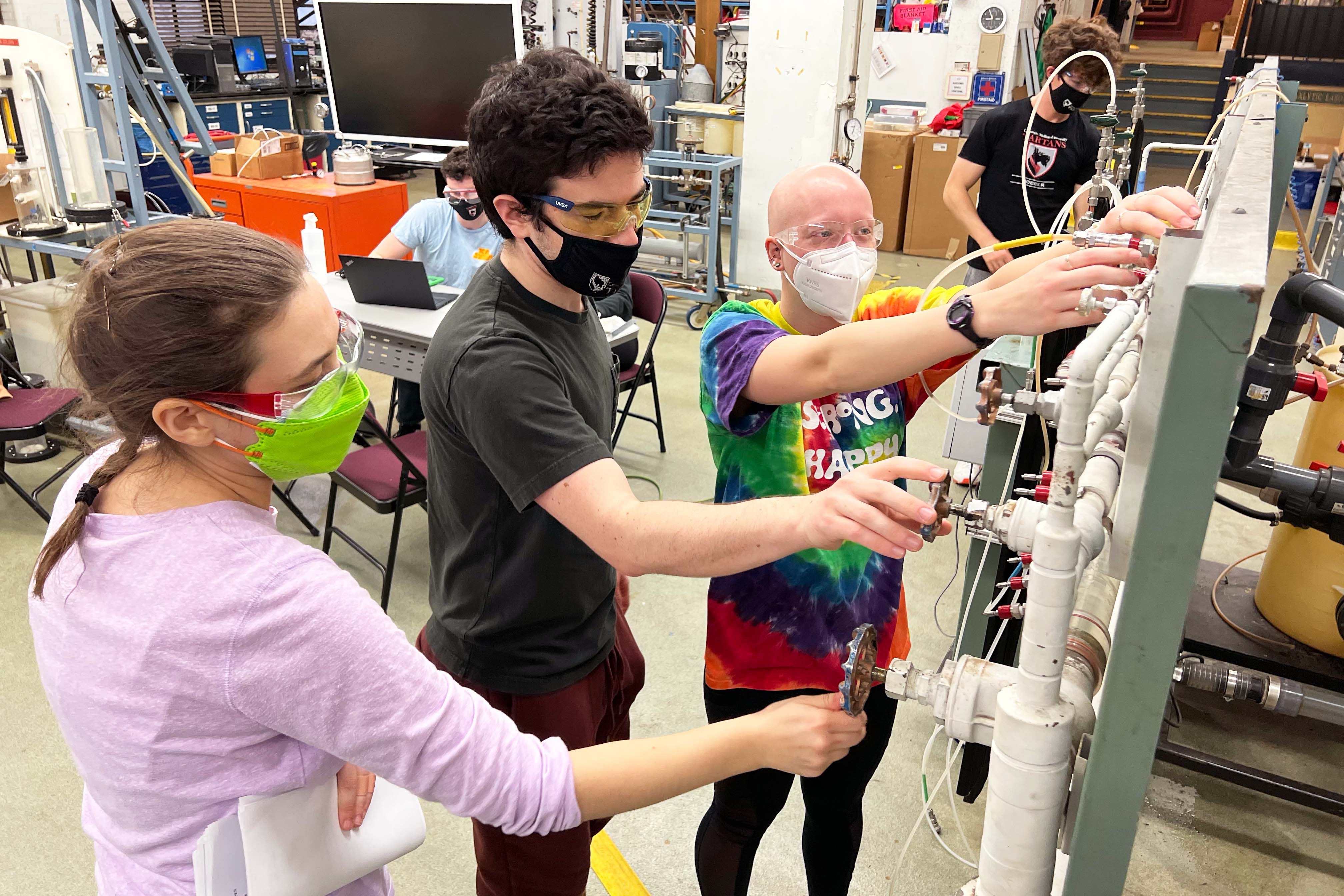 students work in the Rothfus Lab at CMU