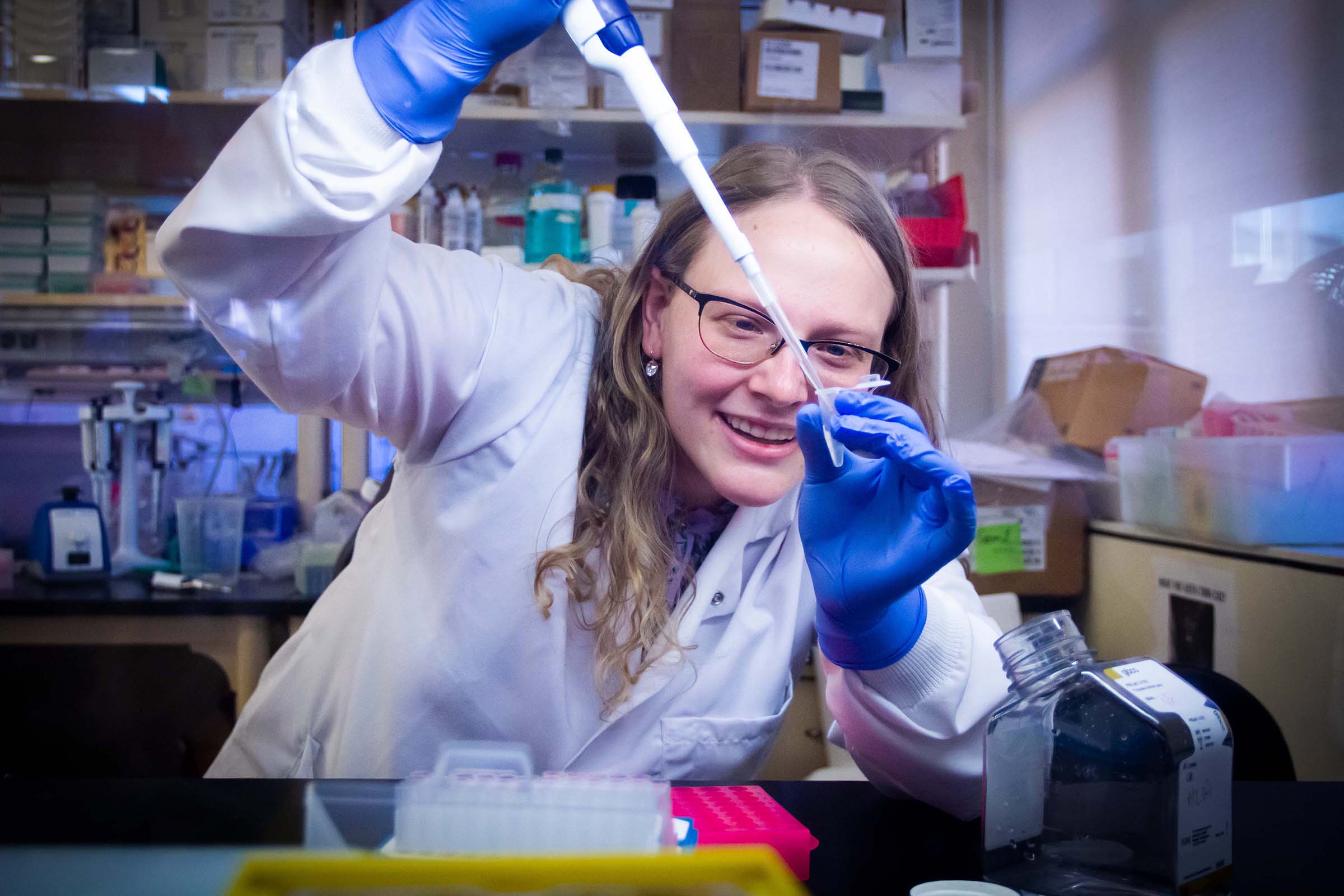 CMU Chemical Engineering Ph.D. Student, Mariah Arral, works in a lab in Doherty Hall